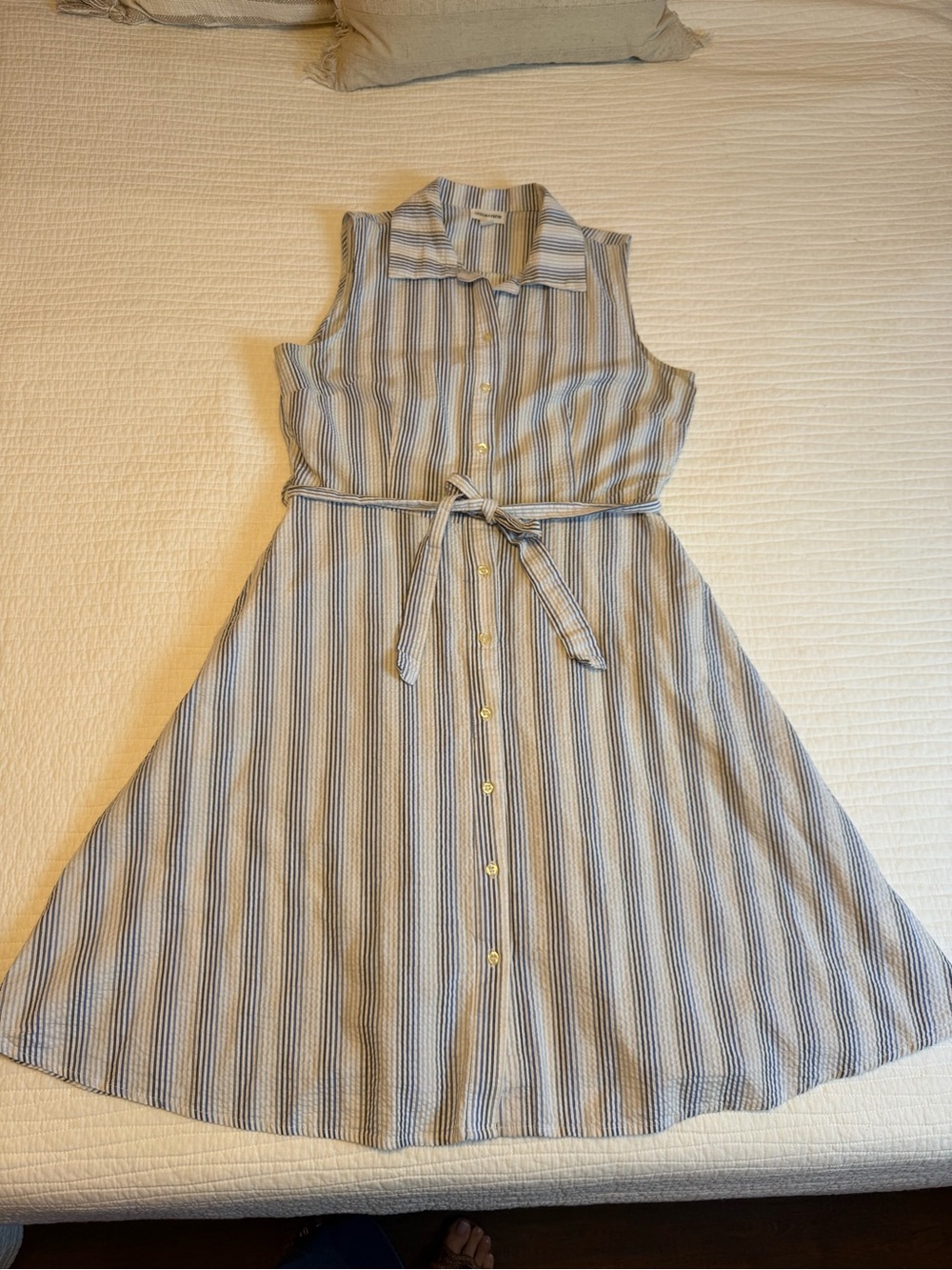 Sleeveless Button-Front Midi Dress with Tie Belt - Blue & White Stripe L EUC
